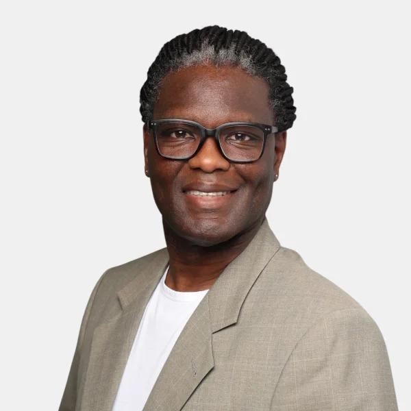 Eyitayo Okunola - Heilpraktiker für Psychotherapie, Coach & Masterand Wirtschaftspsychologie